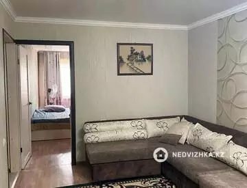 3-комнатная квартира, этаж 3 из 5, 60 м²