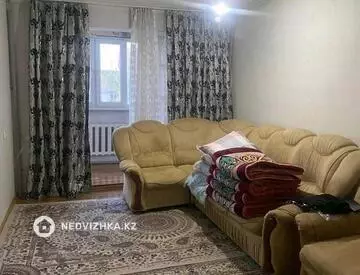 3-комнатная квартира, этаж 4 из 5, 60 м²