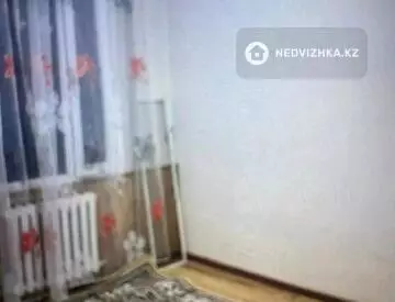 3-комнатная квартира, этаж 4 из 5, 60 м²