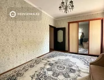 1-комнатная квартира, этаж 1 из 5, 42 м²