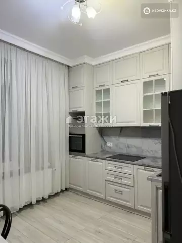2-комнатная квартира, этаж 7 из 12, 78 м², на длительный срок