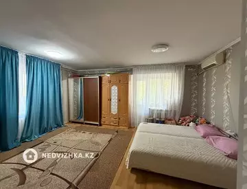 2-комнатная квартира, этаж 2 из 2, 93 м², на длительный срок