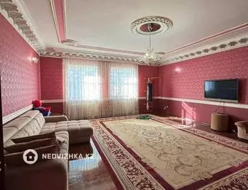 6-комнатный дом, 10 соток, 470 м²