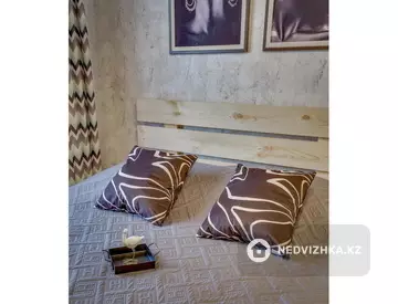 1-комнатная квартира, этаж 1 из 4, 17 м², посуточно