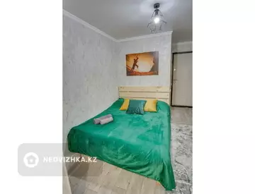 1-комнатная квартира, этаж 1 из 4, 15 м², посуточно