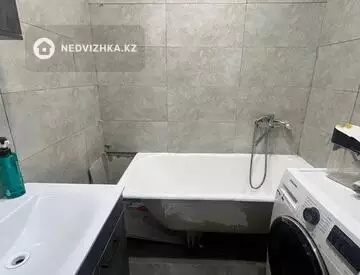 2-комнатная квартира, этаж 9 из 9, 51 м²