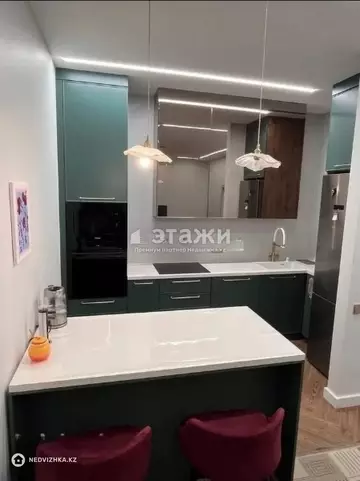 3-комнатная квартира, этаж 10 из 12, 83 м²
