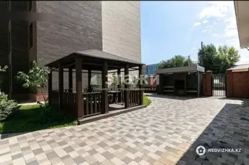 3-комнатная квартира, этаж 2 из 9, 70 м²