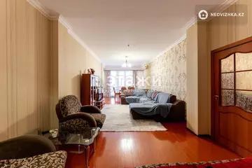 3-комнатная квартира, этаж 7 из 9, 125 м²