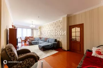 3-комнатная квартира, этаж 7 из 9, 125 м²