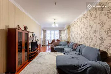 3-комнатная квартира, этаж 7 из 9, 125 м²