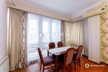 3-комнатная квартира, этаж 7 из 9, 125 м²