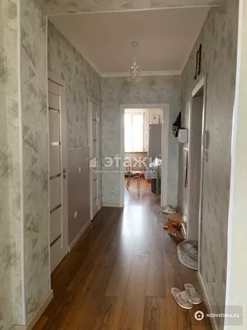 3-комнатная квартира, этаж 4 из 10, 76 м²