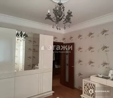 2-комнатная квартира, этаж 7 из 10, 81 м²