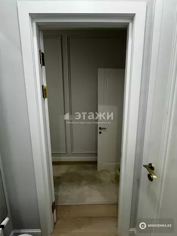 2-комнатная квартира, этаж 9 из 9, 76 м²