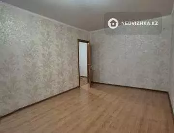 2-комнатная квартира, этаж 3 из 5, 54 м²