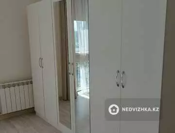 2-комнатная квартира, этаж 7 из 14, 75 м², на длительный срок