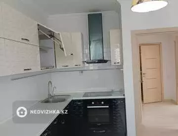 2-комнатная квартира, этаж 7 из 14, 75 м², на длительный срок