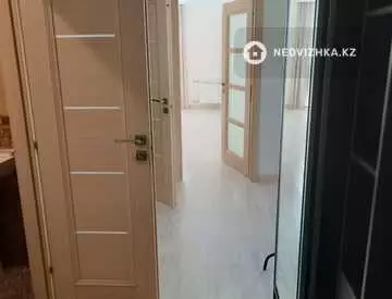 2-комнатная квартира, этаж 7 из 14, 75 м², на длительный срок