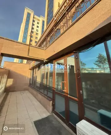 Офисное помещение, этаж 1 из 12, 177 м²