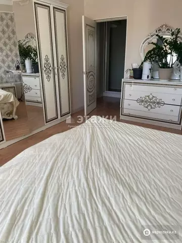 3-комнатная квартира, этаж 9 из 10, 110 м²