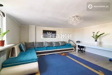 3-комнатная квартира, этаж 9 из 9, 132 м²