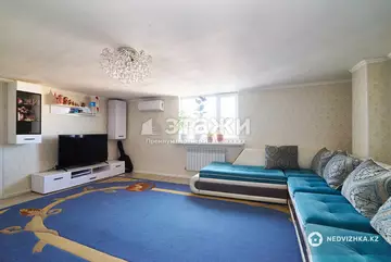 3-комнатная квартира, этаж 9 из 9, 132 м²