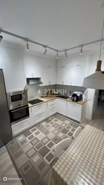 2-комнатная квартира, этаж 3 из 10, 69 м²