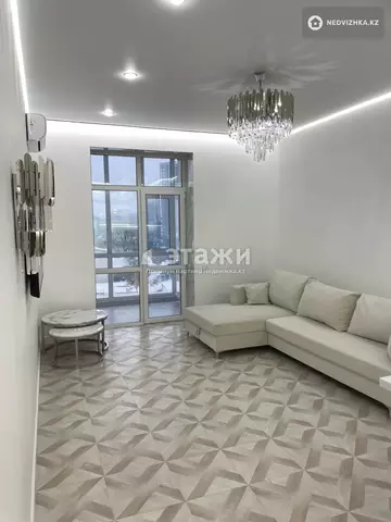 2-комнатная квартира, этаж 4 из 10, 61 м²