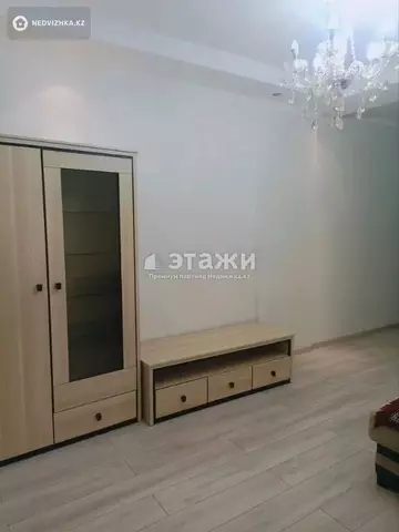 2-комнатная квартира, этаж 4 из 14, 48 м²