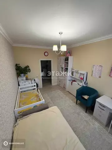 3-комнатная квартира, этаж 13 из 15, 90 м²