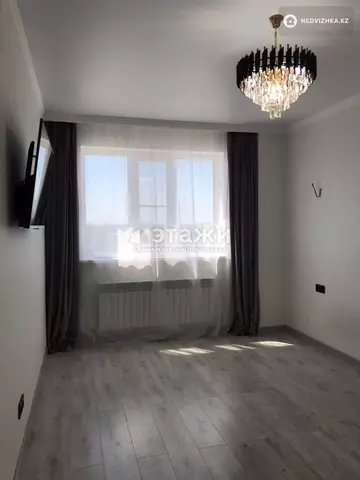 2-комнатная квартира, этаж 4 из 14, 55 м²