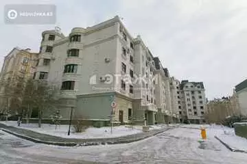 3-комнатная квартира, этаж 1 из 7, 100 м²