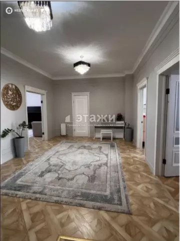 3-комнатная квартира, этаж 3 из 4, 155 м²
