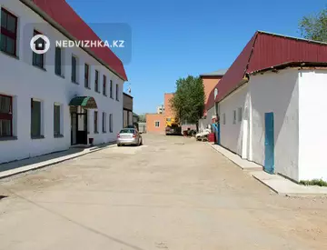 Помещение, этаж 3 из 3, 2 300 м²