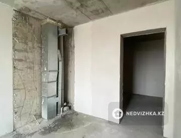 1-комнатная квартира, этаж 8 из 12, 34 м²