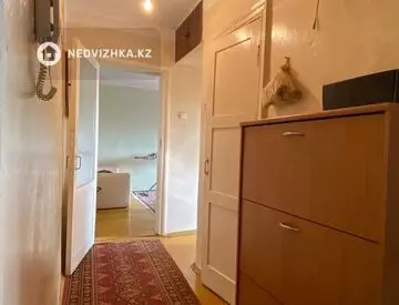 3-комнатная квартира, этаж 4 из 4, 52 м²