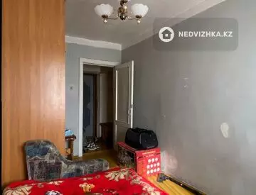 3-комнатная квартира, этаж 4 из 4, 52 м²