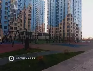 1-комнатная квартира, этаж 4 из 20, 38 м²