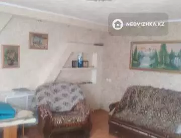 4-комнатная квартира, этаж 1 из 3, 81 м²