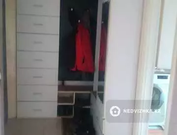 4-комнатная квартира, этаж 1 из 3, 81 м²