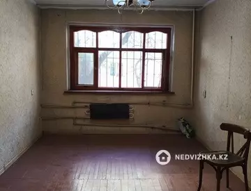 2-комнатная квартира, этаж 1 из 5, 44 м²