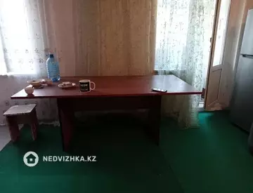 3-комнатная квартира, этаж 2 из 4, 62 м²