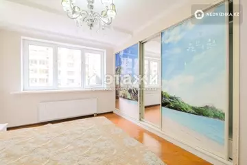 3-комнатная квартира, этаж 6 из 18, 112 м²