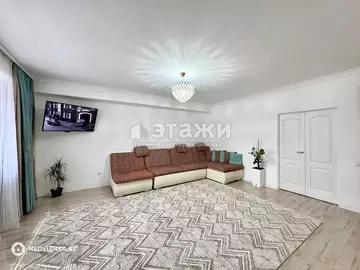 4-комнатная квартира, этаж 10 из 16, 108 м²