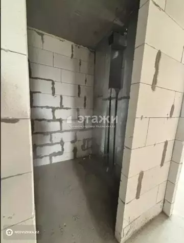 2-комнатная квартира, этаж 13 из 15, 60 м²