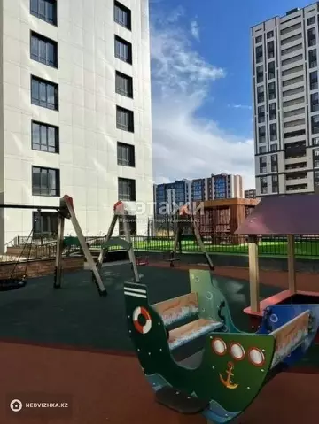 2-комнатная квартира, этаж 13 из 15, 60 м²