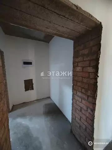 2-комнатная квартира, этаж 2 из 9, 51 м²