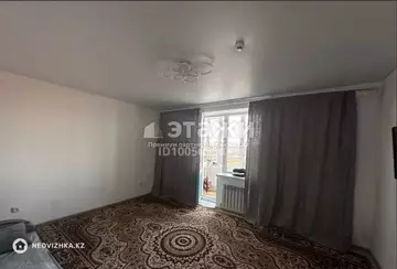 3-комнатная квартира, этаж 4 из 5, 80 м²