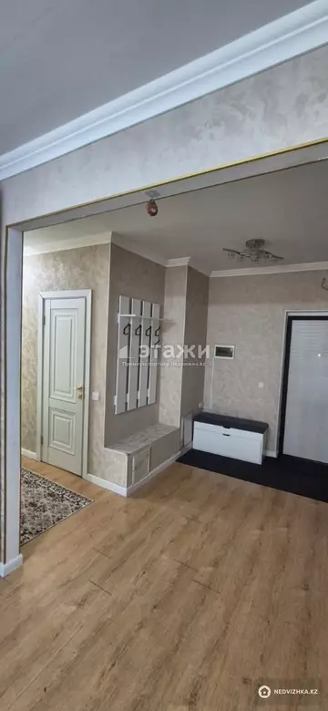 2-комнатная квартира, этаж 4 из 16, 64 м²